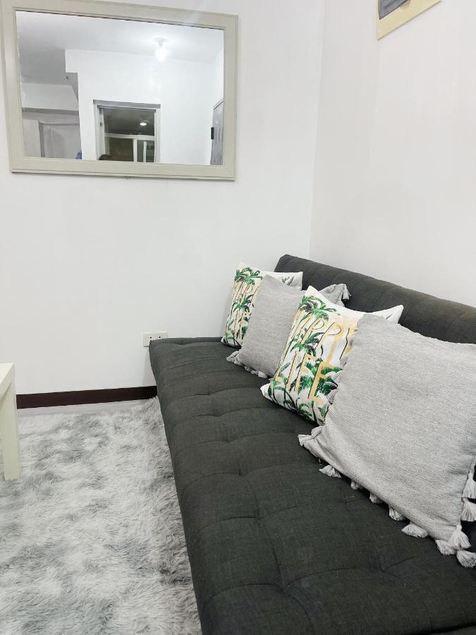 Lancris Residences 2 Bedroom Entire Apartment Near Airport With Pool Paranaque City Екстер'єр фото