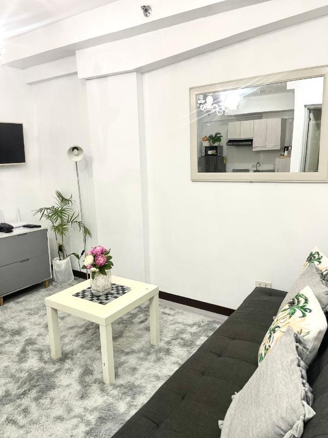 Lancris Residences 2 Bedroom Entire Apartment Near Airport With Pool Paranaque City Екстер'єр фото