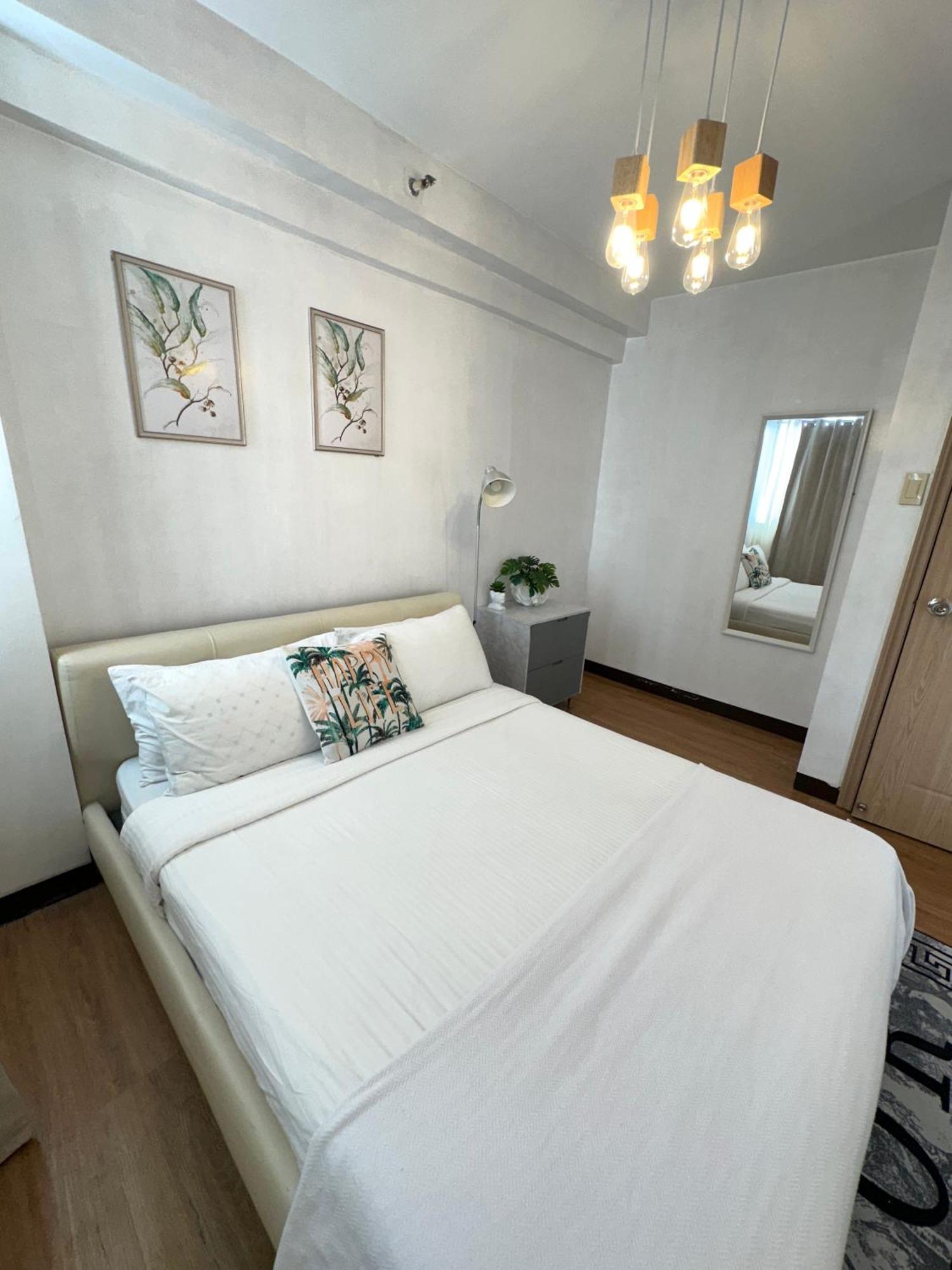Lancris Residences 2 Bedroom Entire Apartment Near Airport With Pool Paranaque City Екстер'єр фото